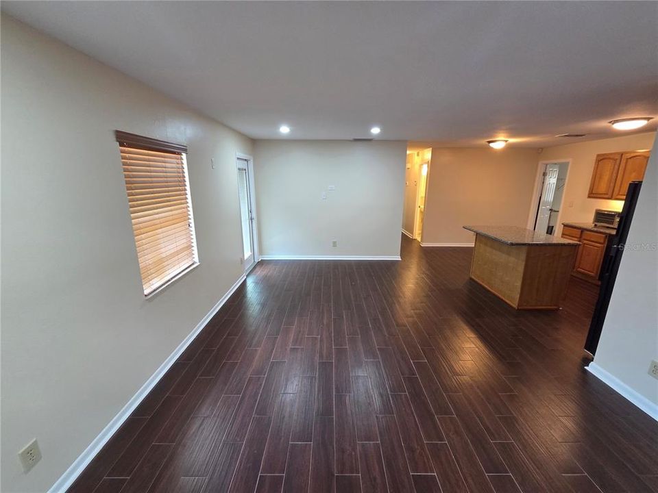 Active With Contract: $429,000 (2 beds, 2 baths, 1078 Square Feet)