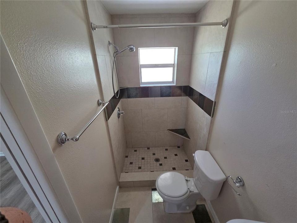 Active With Contract: $429,000 (2 beds, 2 baths, 1078 Square Feet)