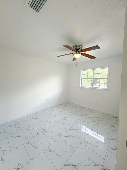 En Venta: $255,000 (3 camas, 2 baños, 1144 Pies cuadrados)