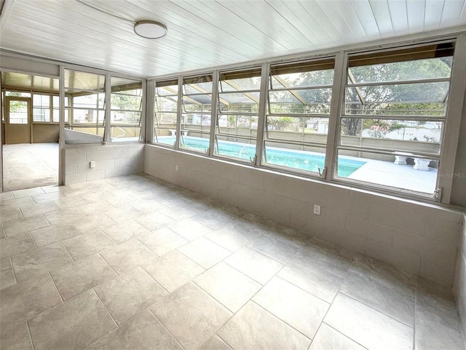 En Venta: $255,000 (3 camas, 2 baños, 1144 Pies cuadrados)