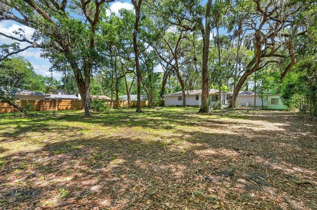 For Sale: $499,000 (3 beds, 2 baths, 1392 Square Feet)