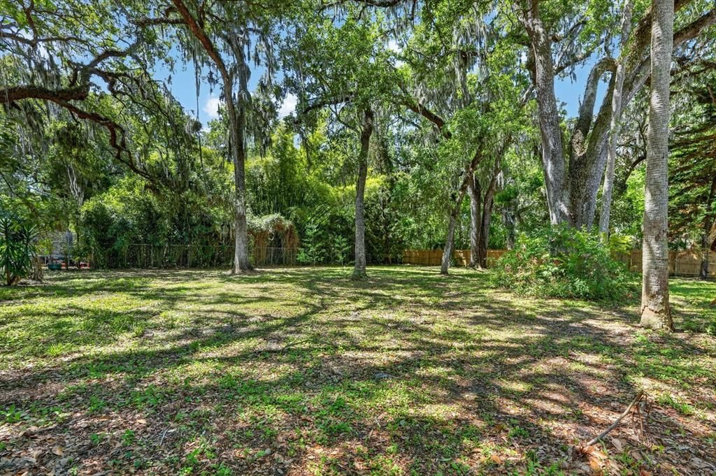For Sale: $499,000 (3 beds, 2 baths, 1392 Square Feet)