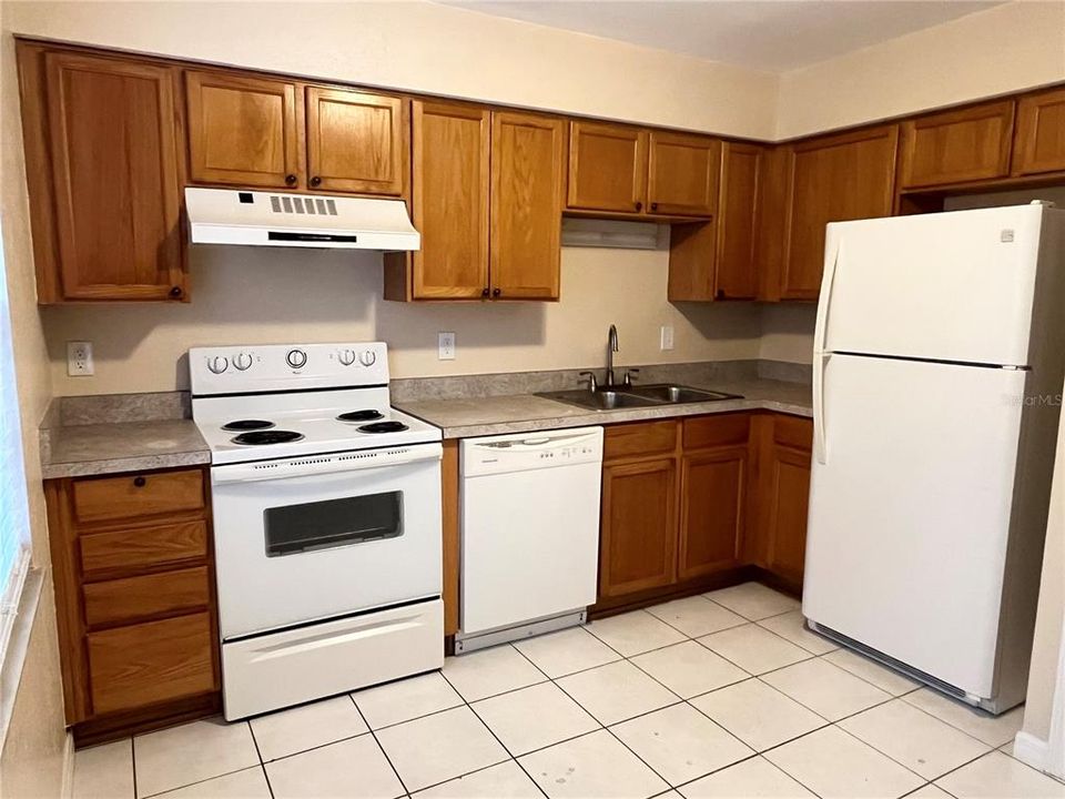 En Renta: $1,600 (2 camas, 1 baños, 958 Pies cuadrados)