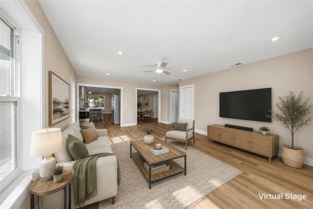 En Venta: $565,000 (3 camas, 2 baños, 1590 Pies cuadrados)