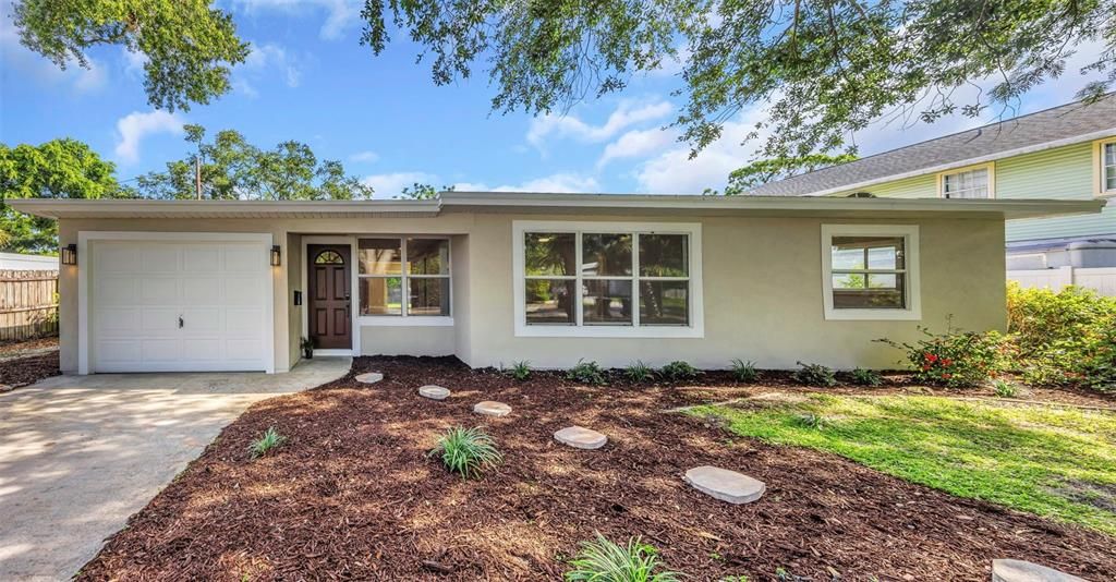 En Venta: $565,000 (3 camas, 2 baños, 1590 Pies cuadrados)