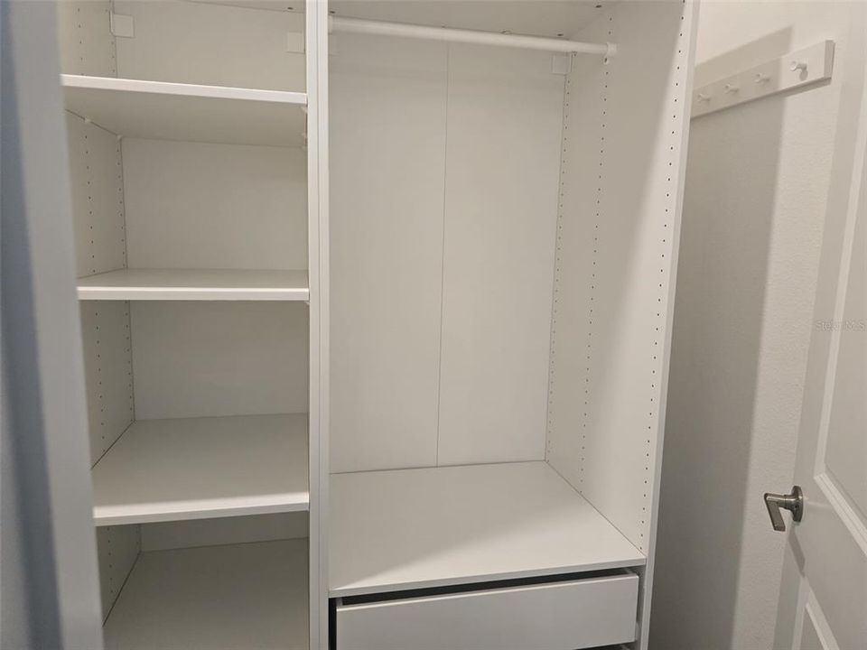 En Renta: $3,195 (4 camas, 3 baños, 2337 Pies cuadrados)
