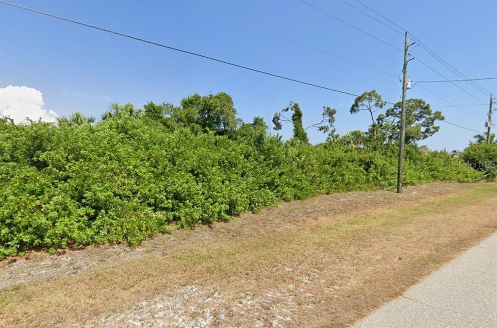 For Sale: $22,000 (0.17 acres)
