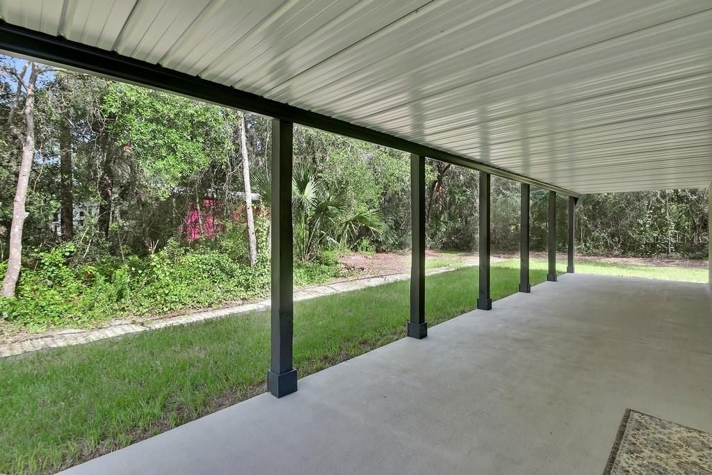 For Sale: $800,000 (4 beds, 3 baths, 2100 Square Feet)