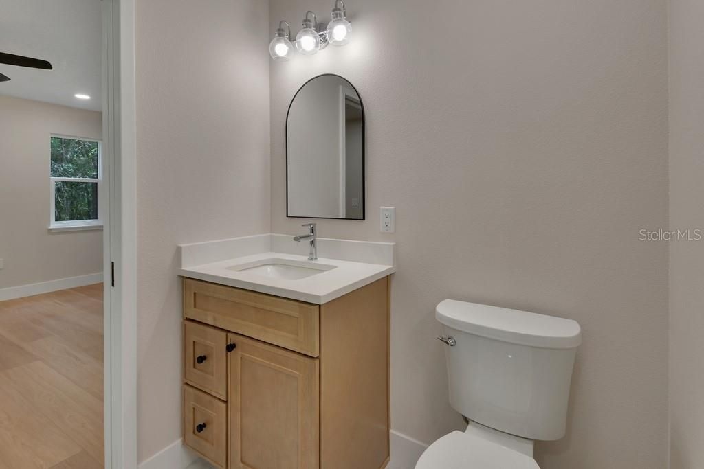 For Sale: $800,000 (4 beds, 3 baths, 2100 Square Feet)