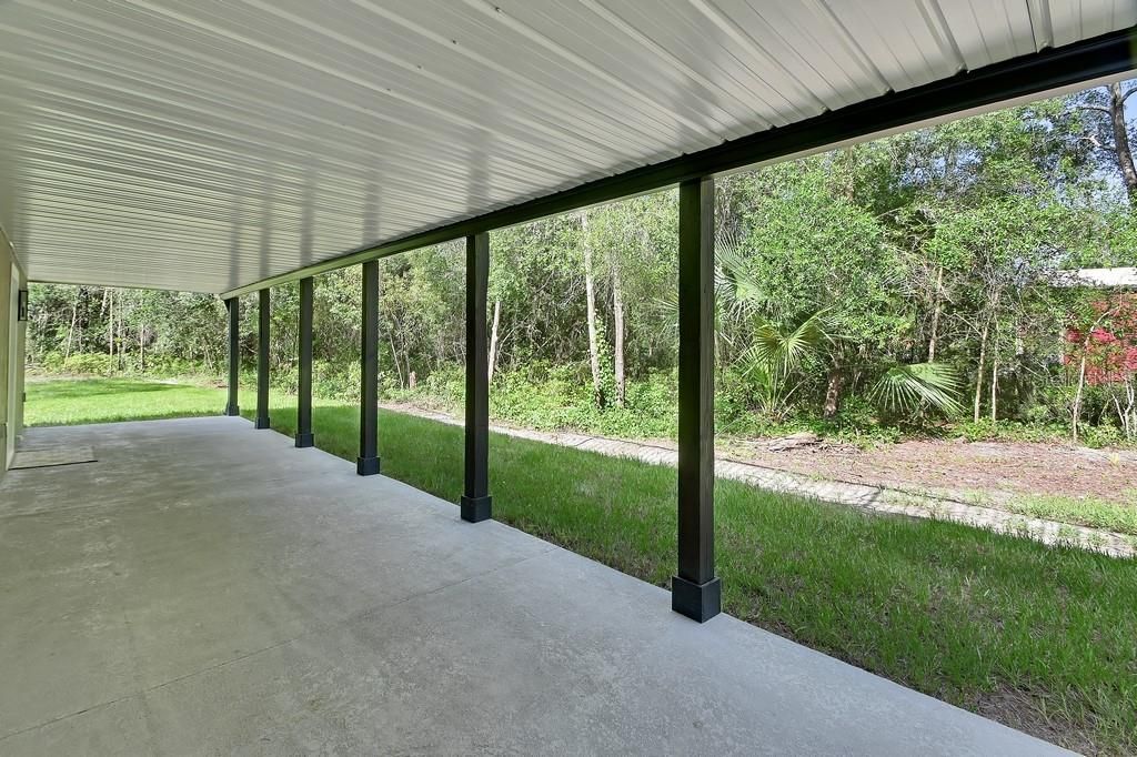 For Sale: $800,000 (4 beds, 3 baths, 2100 Square Feet)