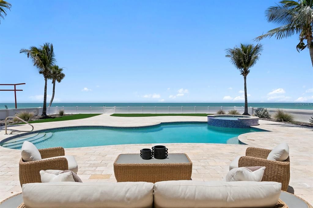 For Sale: $7,950,000 (5 beds, 5 baths, 6530 Square Feet)
