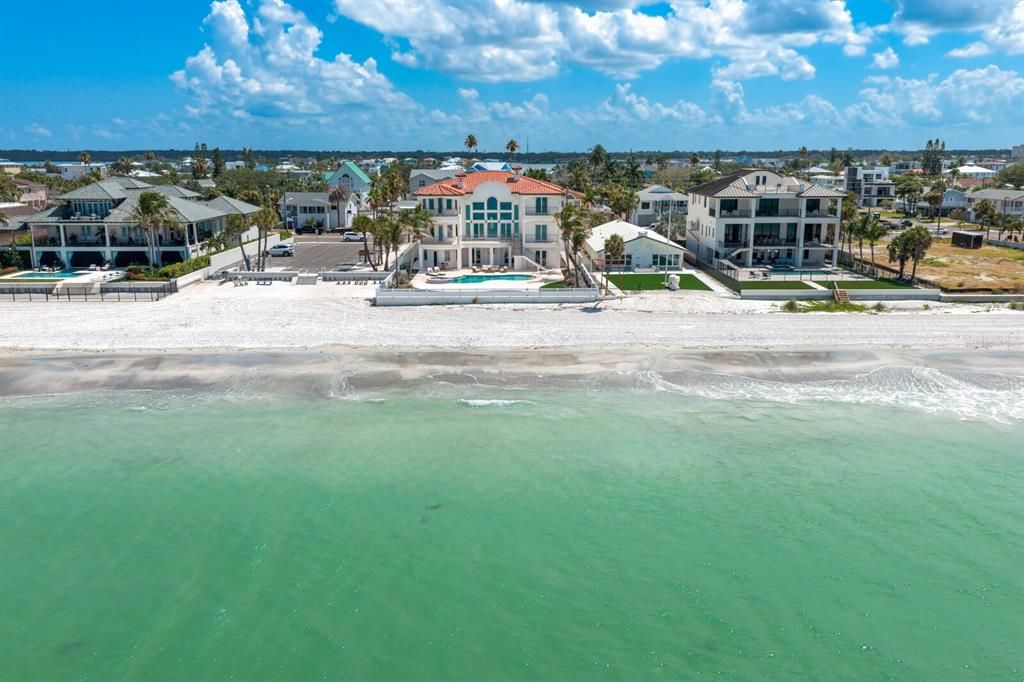 For Sale: $7,950,000 (5 beds, 5 baths, 6530 Square Feet)