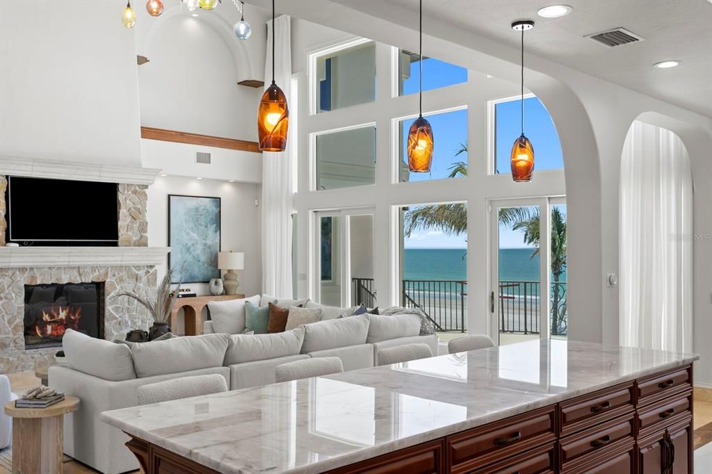 For Sale: $7,950,000 (5 beds, 5 baths, 6530 Square Feet)