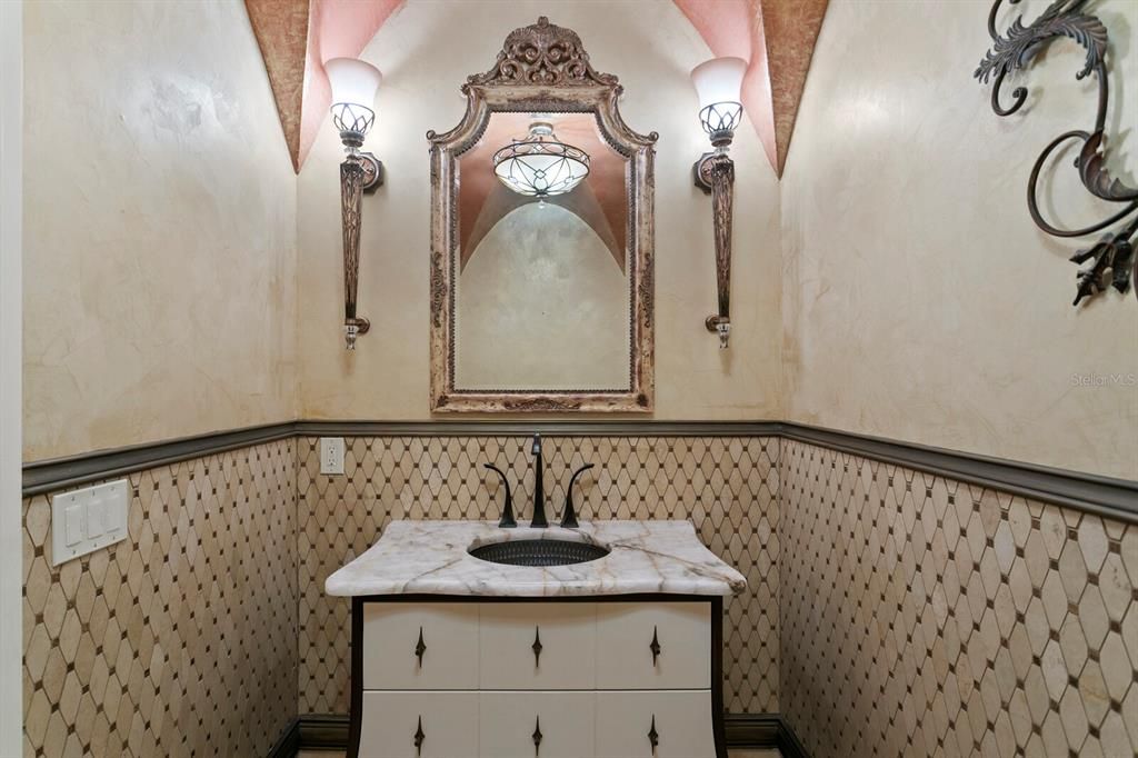 For Sale: $7,950,000 (5 beds, 5 baths, 6530 Square Feet)