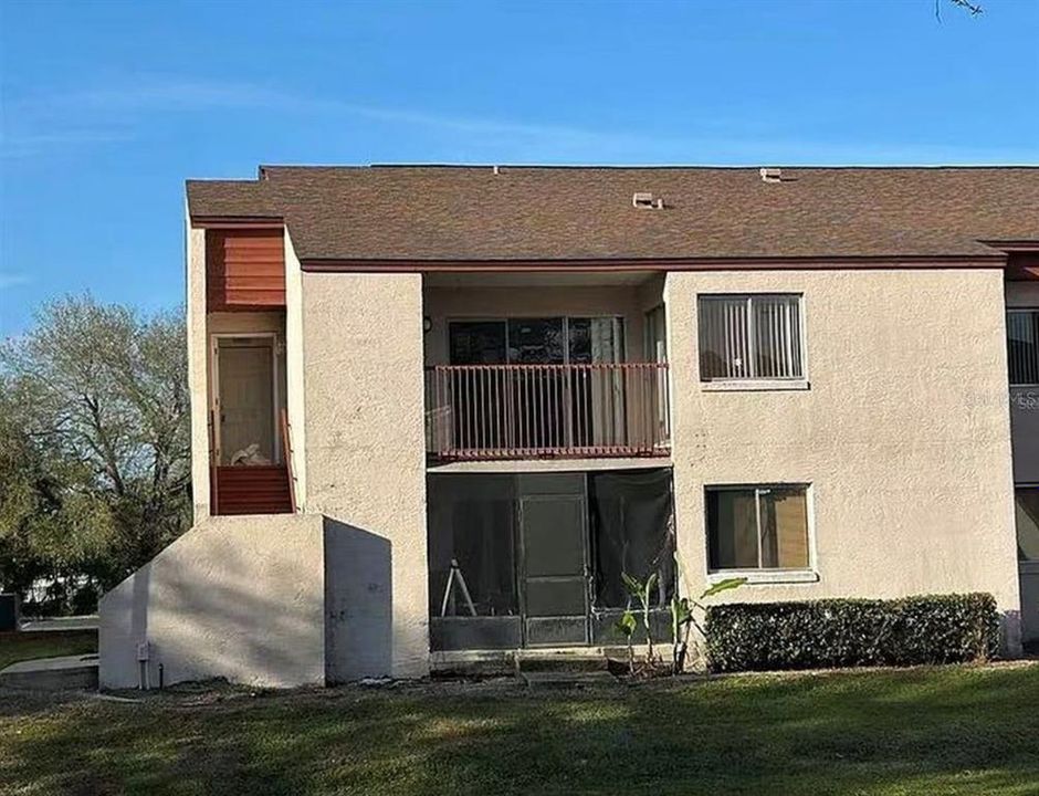 На продажу: $112,000 (2 спален, 2 ванн, 1127 Квадратных фут)