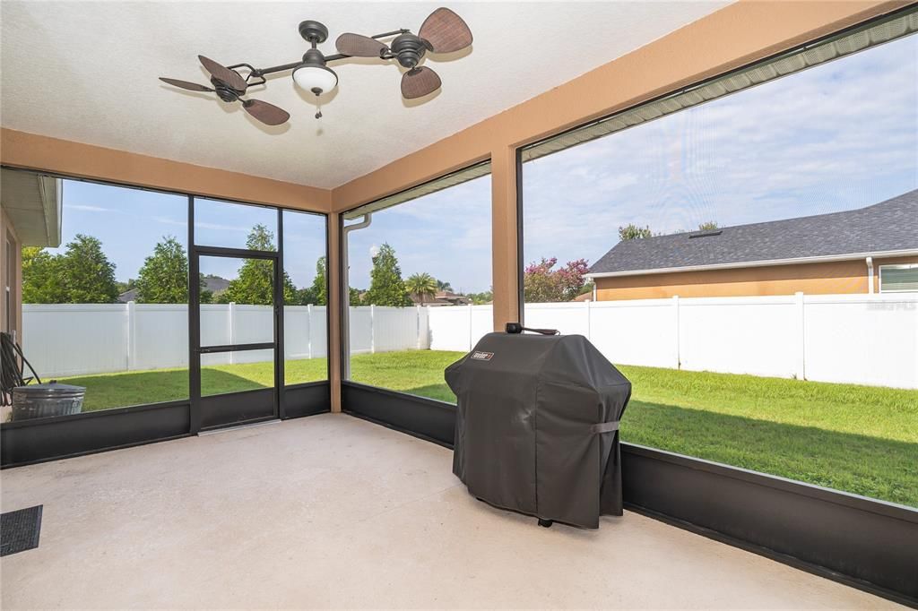 En Venta: $469,990 (4 camas, 2 baños, 2214 Pies cuadrados)