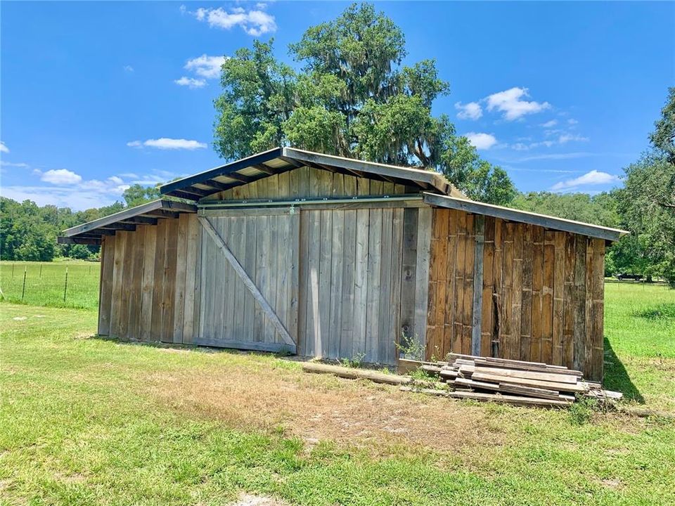 For Sale: $595,000 (3 beds, 2 baths, 2200 Square Feet)