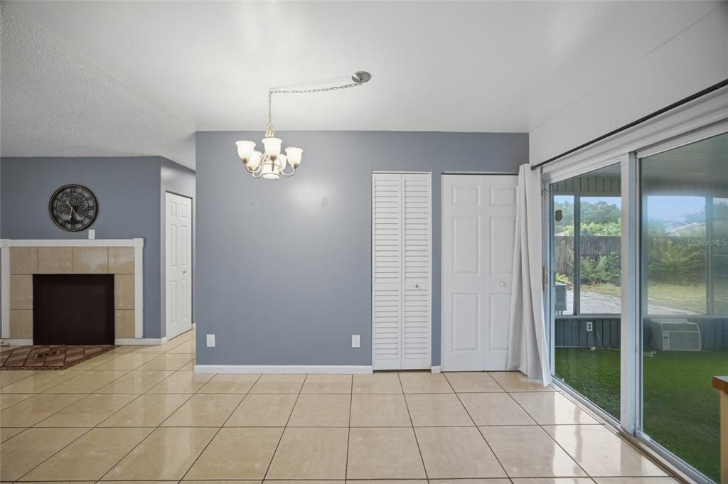 En Venta: $430,000 (3 camas, 1 baños, 1175 Pies cuadrados)