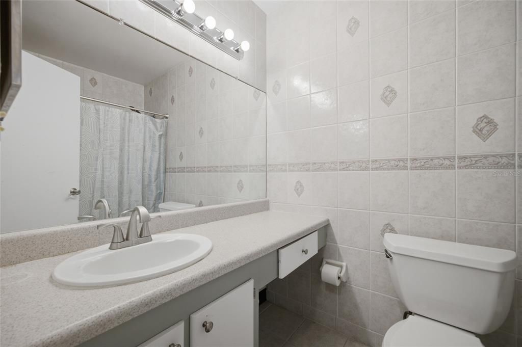 En Venta: $430,000 (3 camas, 1 baños, 1175 Pies cuadrados)