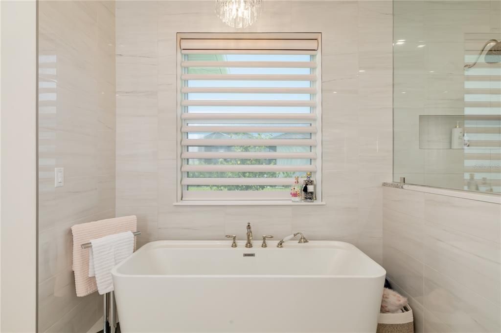 For Sale: $2,850,000 (4 beds, 3 baths, 3876 Square Feet)