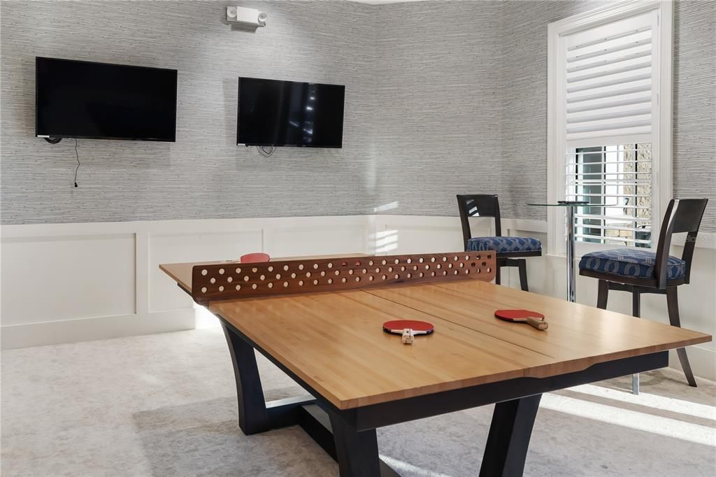 For Sale: $2,850,000 (4 beds, 3 baths, 3876 Square Feet)