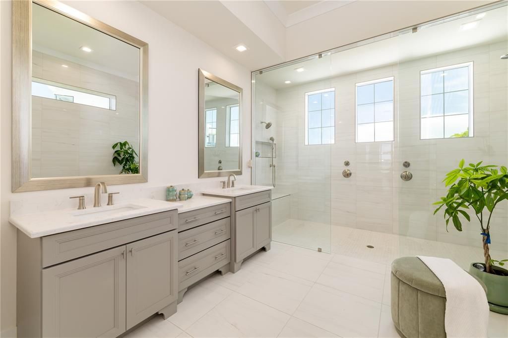 For Sale: $2,850,000 (4 beds, 3 baths, 3876 Square Feet)