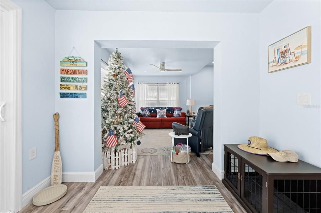 En Venta: $305,000 (3 camas, 2 baños, 1548 Pies cuadrados)