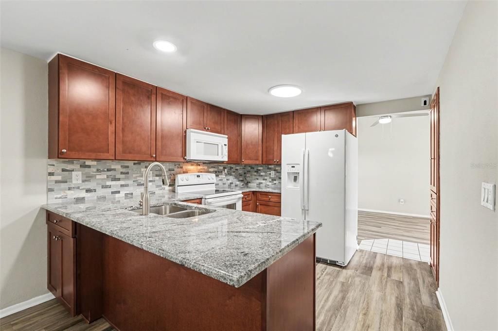 En Venta: $349,900 (3 camas, 2 baños, 1119 Pies cuadrados)