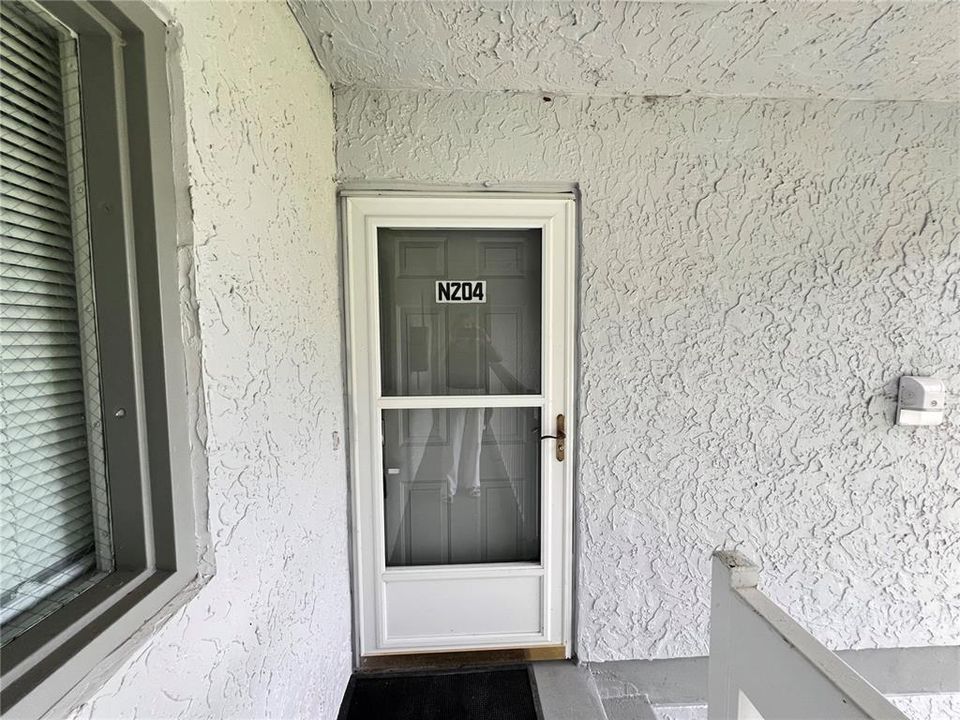 For Sale: $130,000 (2 beds, 2 baths, 825 Square Feet)