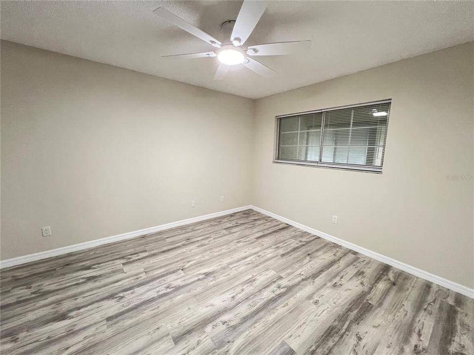 For Sale: $130,000 (2 beds, 2 baths, 825 Square Feet)