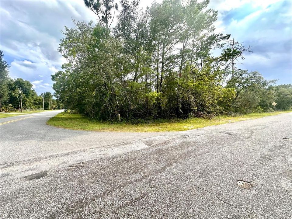 На продажу: $40,000 (1.00 acres)
