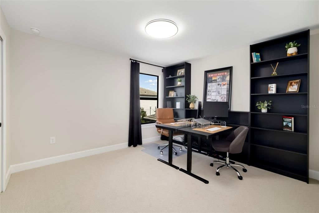 Activo con contrato: $574,900 (5 camas, 3 baños, 2638 Pies cuadrados)