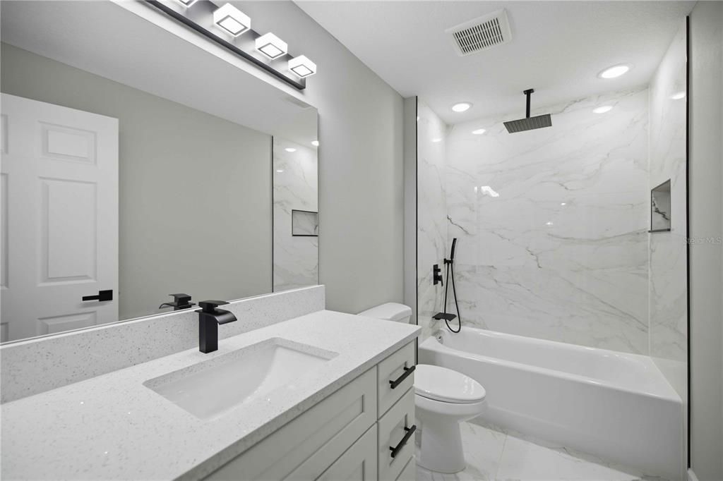 Active With Contract: $294,900 (3 beds, 2 baths, 1492 Square Feet)