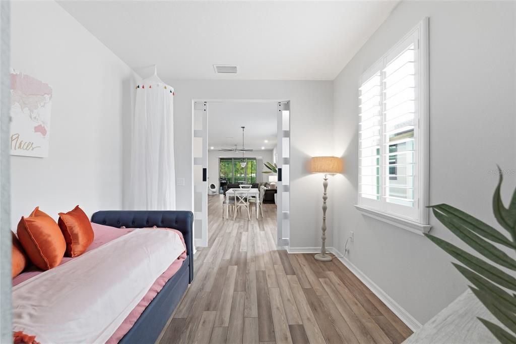 For Sale: $340,000 (2 beds, 2 baths, 1554 Square Feet)