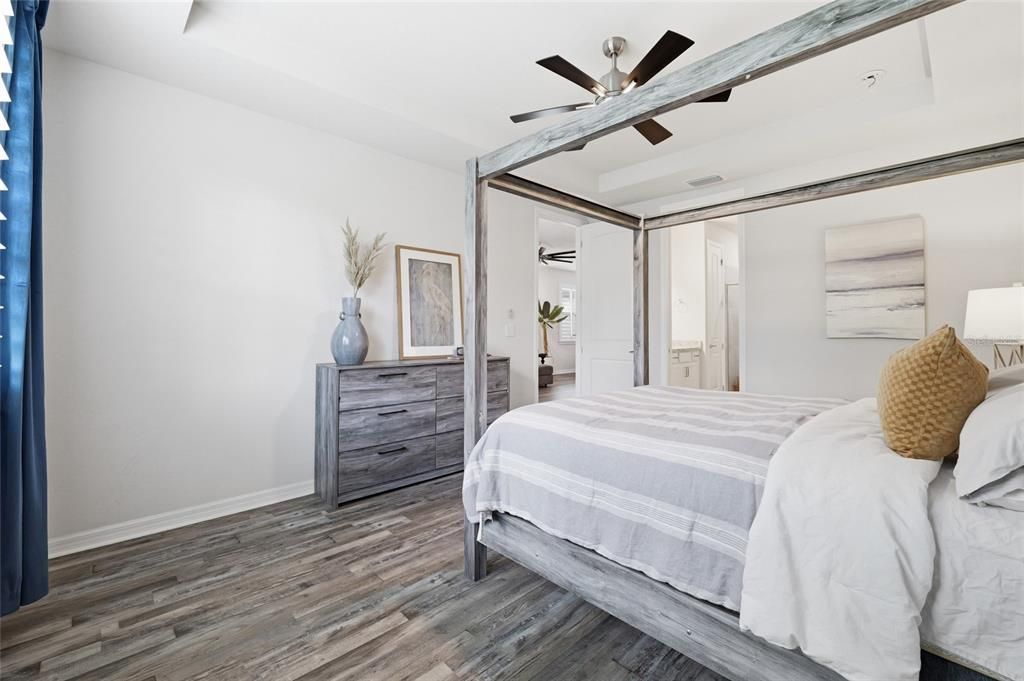For Sale: $340,000 (2 beds, 2 baths, 1554 Square Feet)