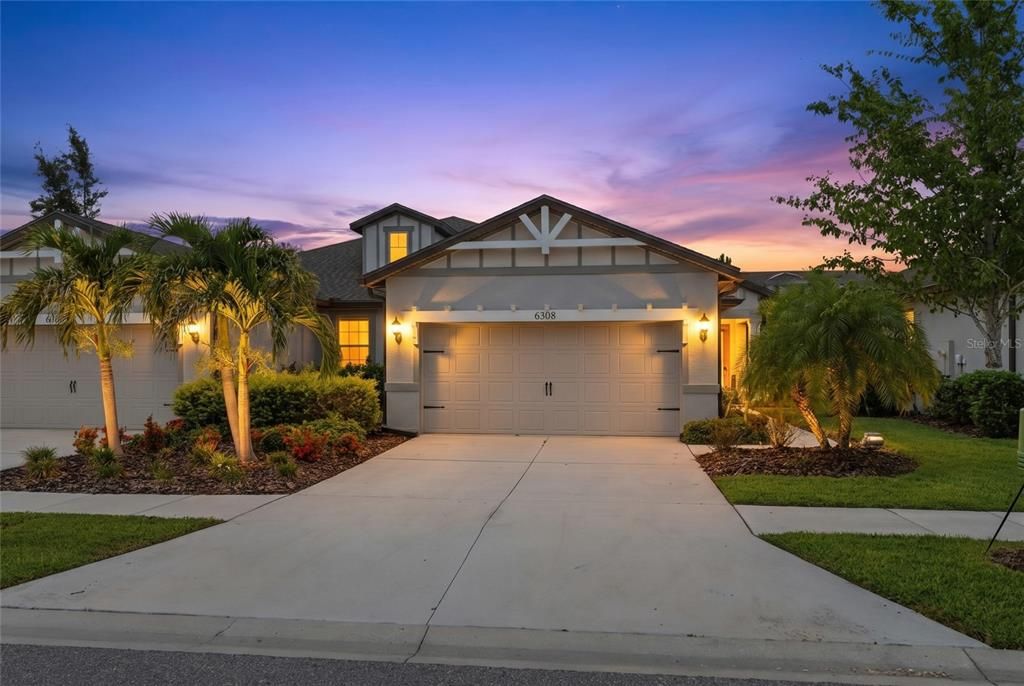 For Sale: $340,000 (2 beds, 2 baths, 1554 Square Feet)