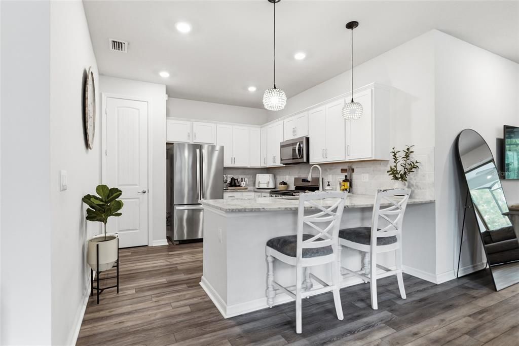 For Sale: $340,000 (2 beds, 2 baths, 1554 Square Feet)