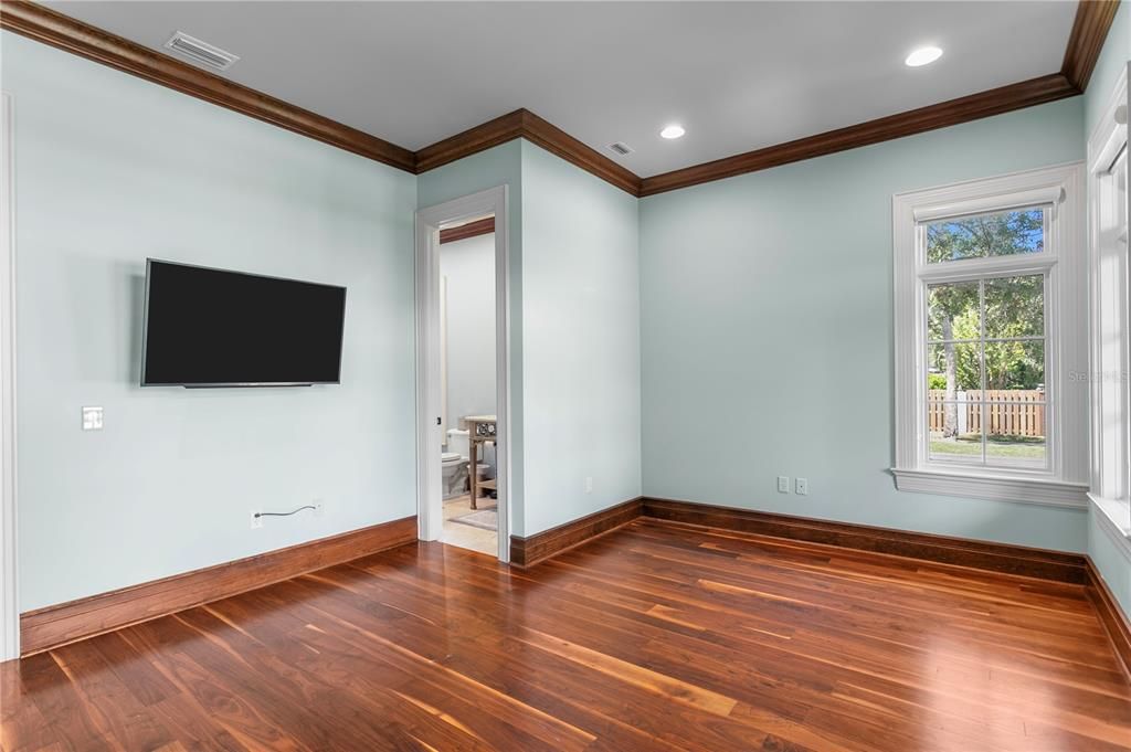 En Venta: $3,950,000 (4 camas, 4 baños, 5640 Pies cuadrados)