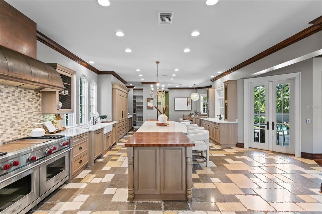En Venta: $3,950,000 (4 camas, 4 baños, 5640 Pies cuadrados)