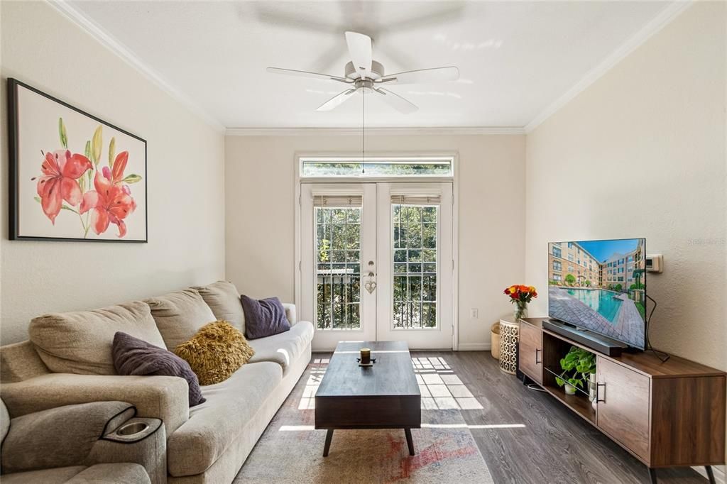Active With Contract: $249,000 (2 beds, 2 baths, 1080 Square Feet)