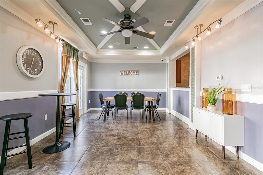 Active With Contract: $249,000 (2 beds, 2 baths, 1080 Square Feet)