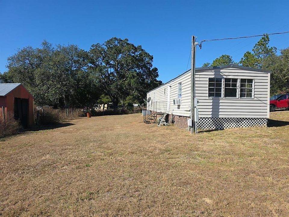 Active With Contract: $299,900 (2 beds, 1 baths, 840 Square Feet)