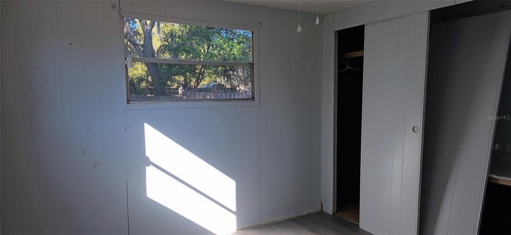 Active With Contract: $299,900 (2 beds, 1 baths, 840 Square Feet)