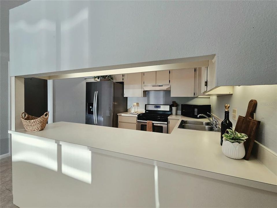 For Rent: $1,395 (2 beds, 2 baths, 1140 Square Feet)
