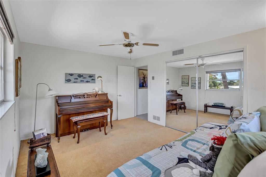 Active With Contract: $499,000 (3 beds, 2 baths, 1656 Square Feet)