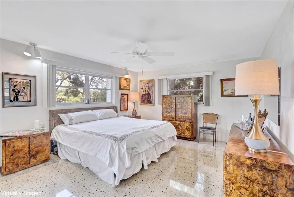 Active With Contract: $499,000 (3 beds, 2 baths, 1656 Square Feet)