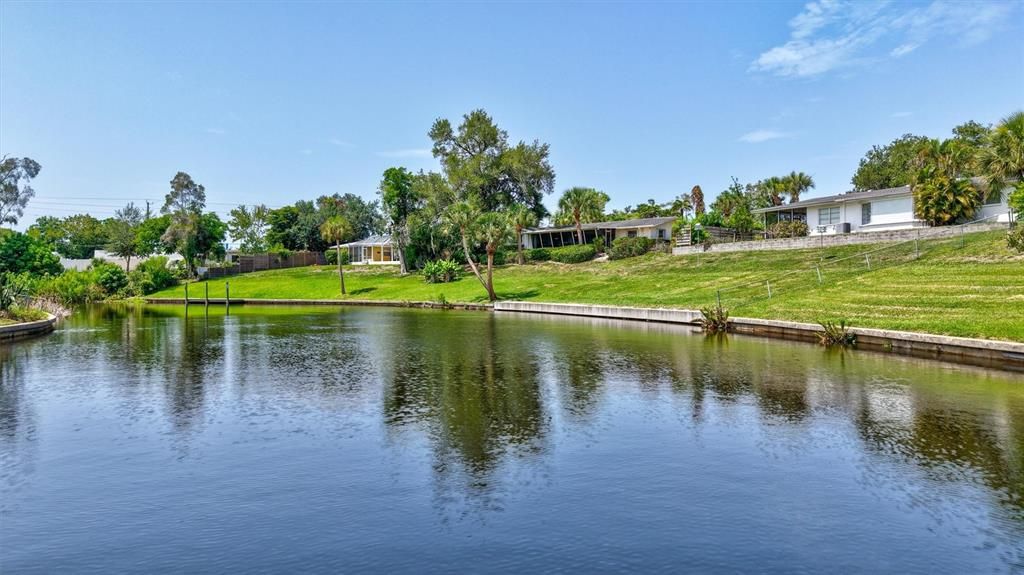Active With Contract: $499,000 (3 beds, 2 baths, 1656 Square Feet)