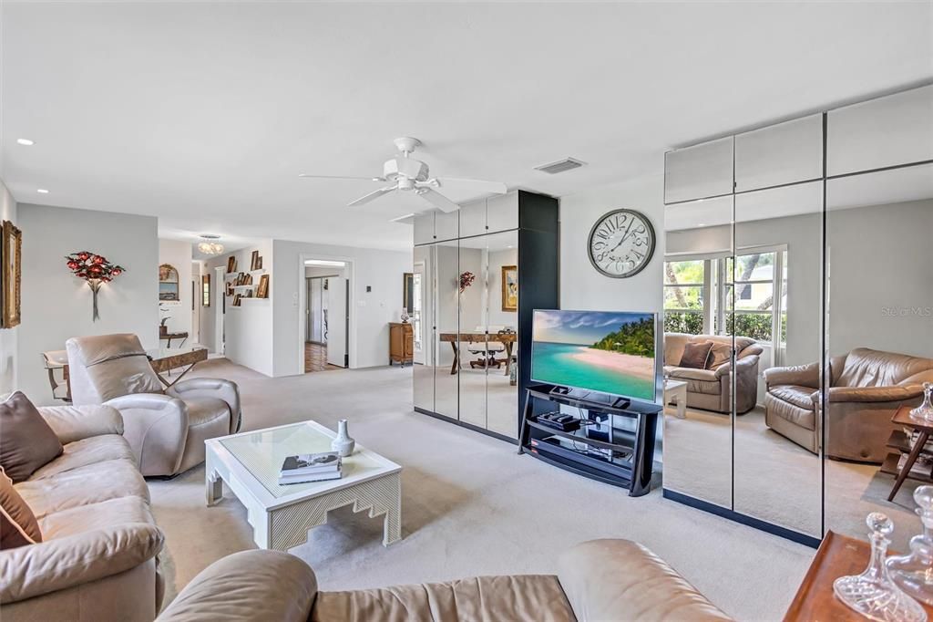 Active With Contract: $499,000 (3 beds, 2 baths, 1656 Square Feet)