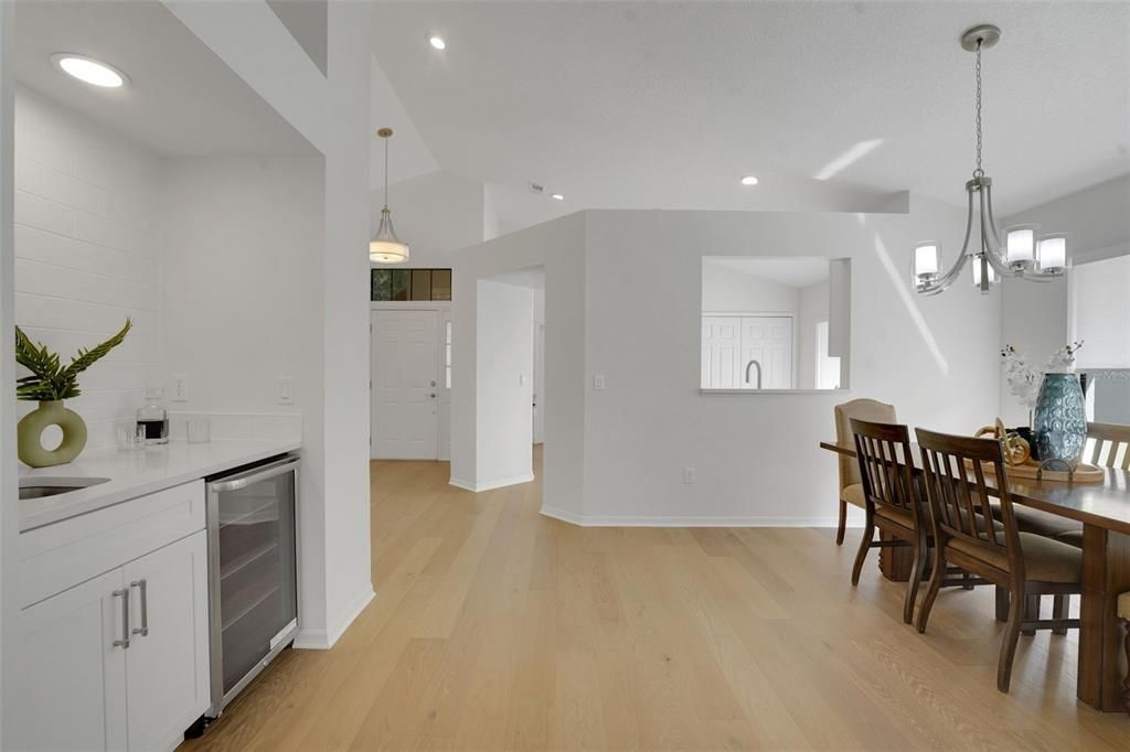 En Venta: $559,000 (3 camas, 2 baños, 1616 Pies cuadrados)
