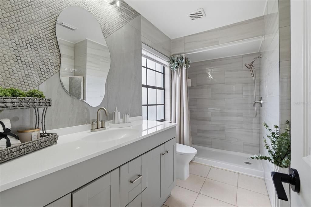 待售: $315,000 (2 贝兹, 2 浴室, 1159 平方英尺)